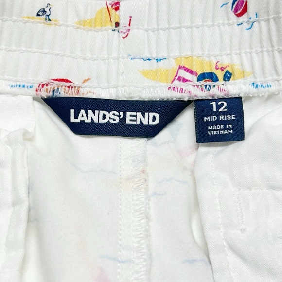 Lands’ End Women's Mid Rise Elastic Waist Pull On 12" Chino Bermuda Shorts Sz 12 - Picture 4 of 5